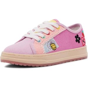 image:imageGirls MaplesWhite